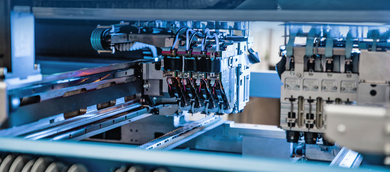 Elektronikfertigung bei ETO DYNAMIC Digital