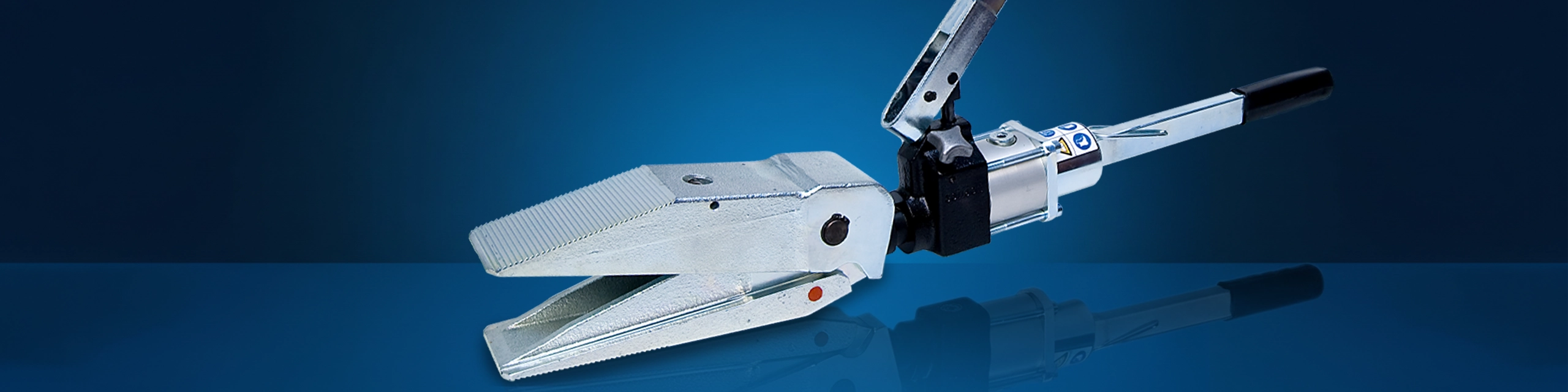 Hydraulischer Spreizer und Spreizkeil