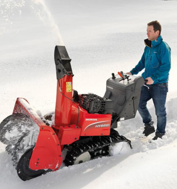 Wintergeräte und Kfz-Winterdienstaufbauten