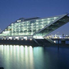 Fassadenverglasung Dockland Hamburg