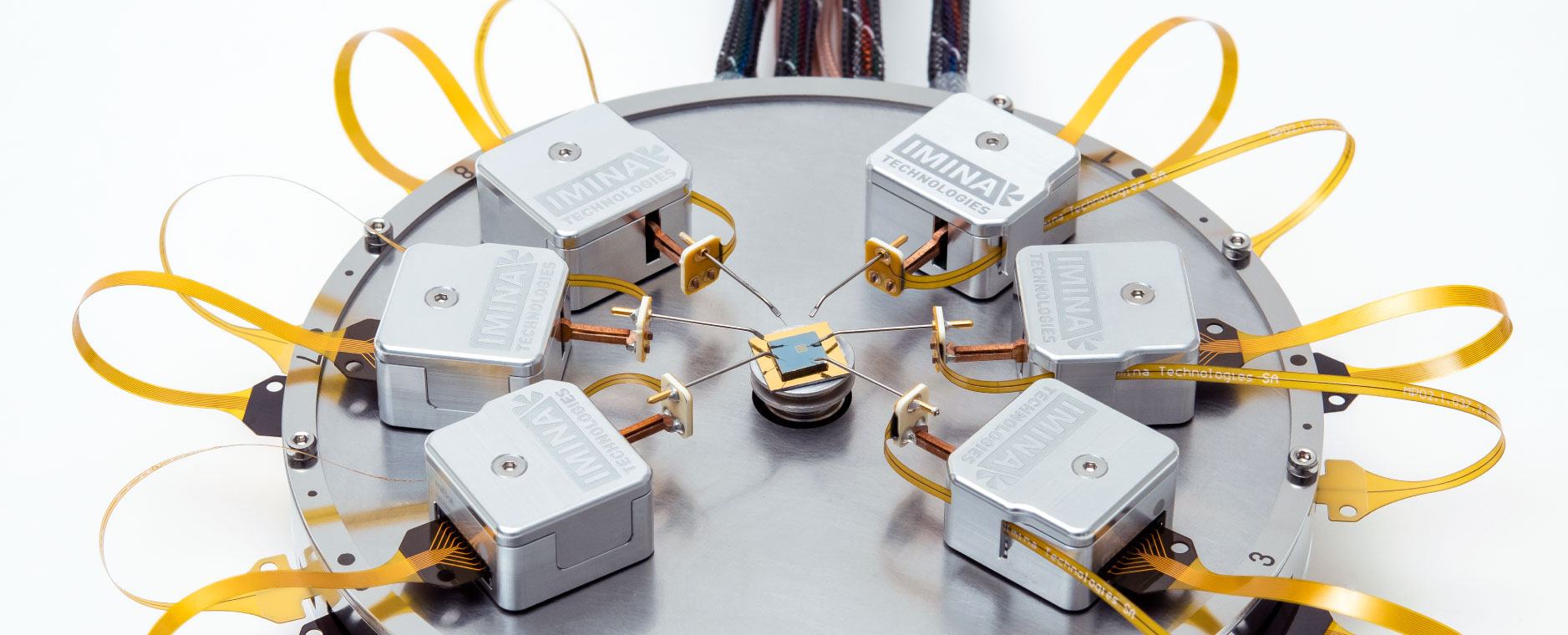 Hochpräzise Roboterlösungen für Mikroskope