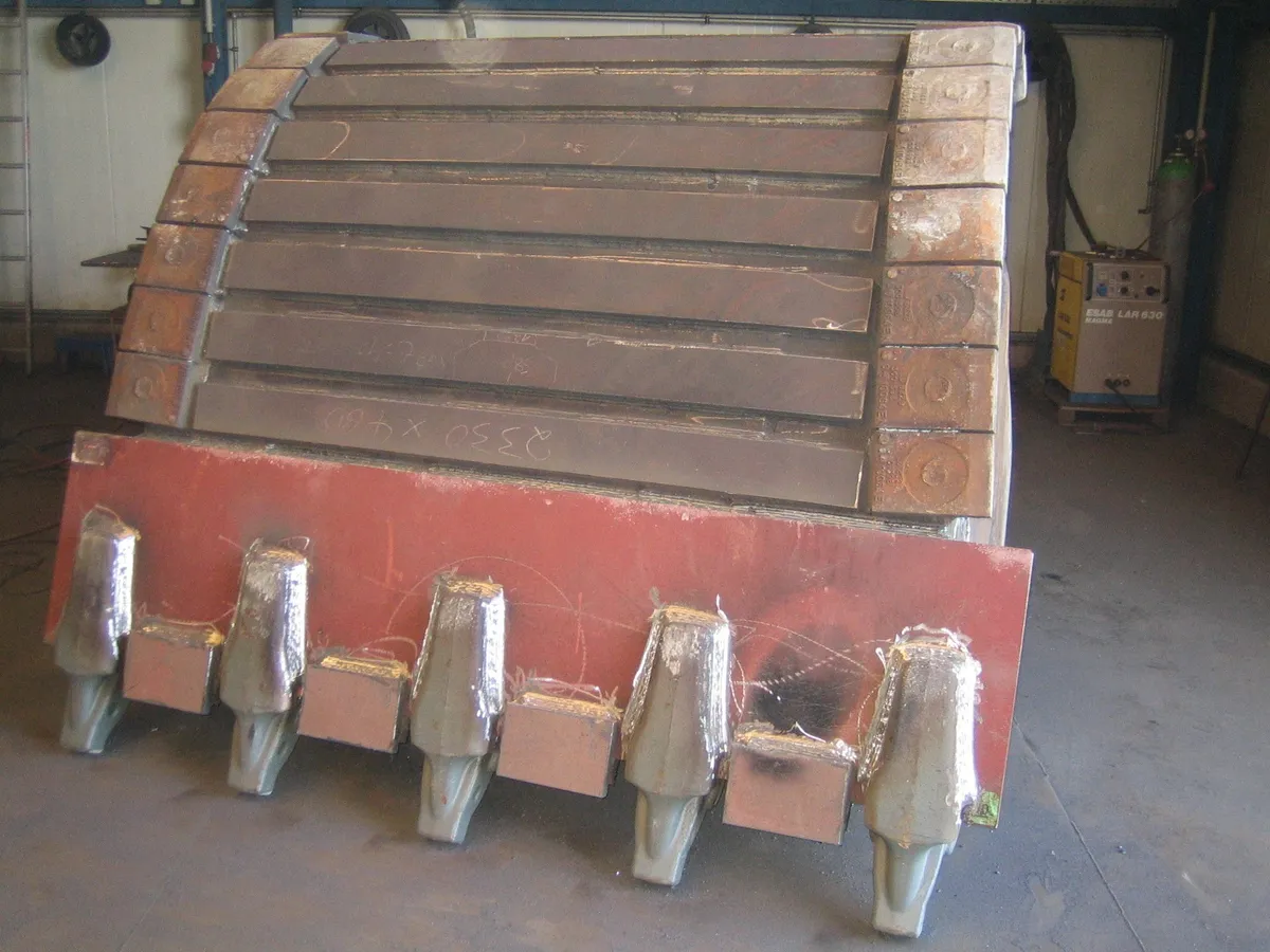 Baumaschinen-Reparatur