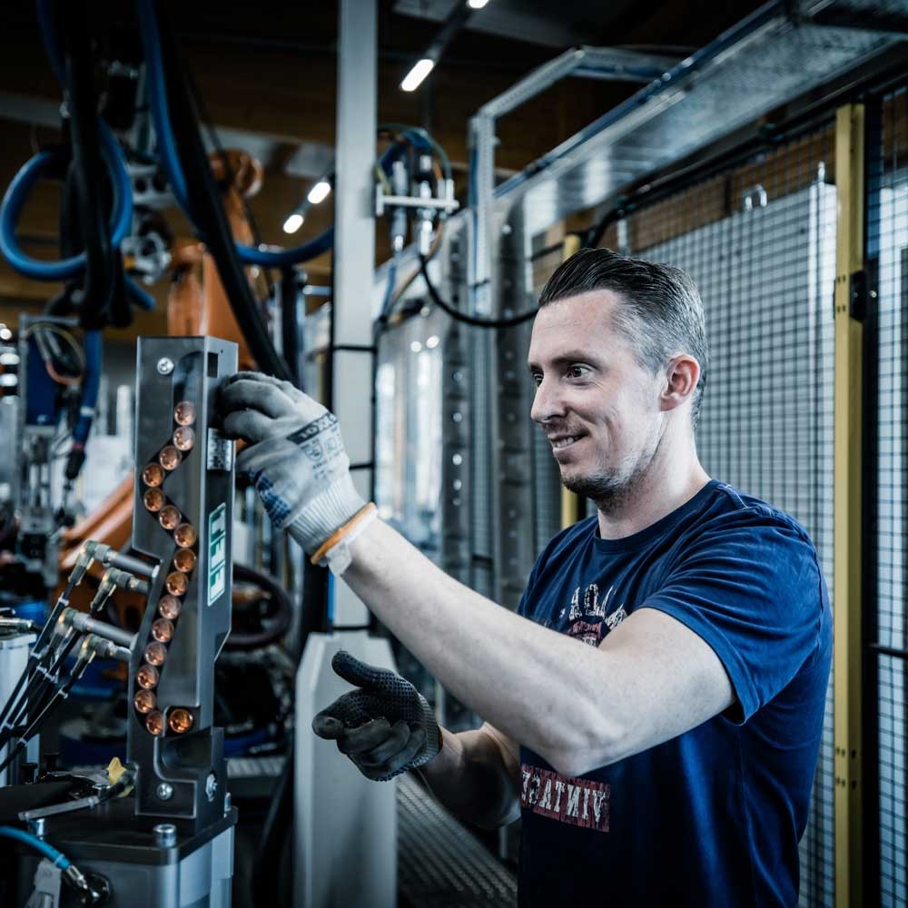 Ausbildung und Team an den Standorten