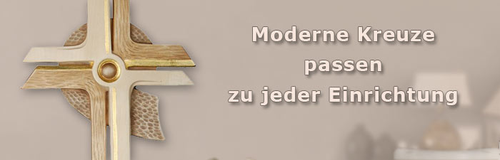 Moderne Kreuze aus Holz in verschiedenen Größen und Ausführungen