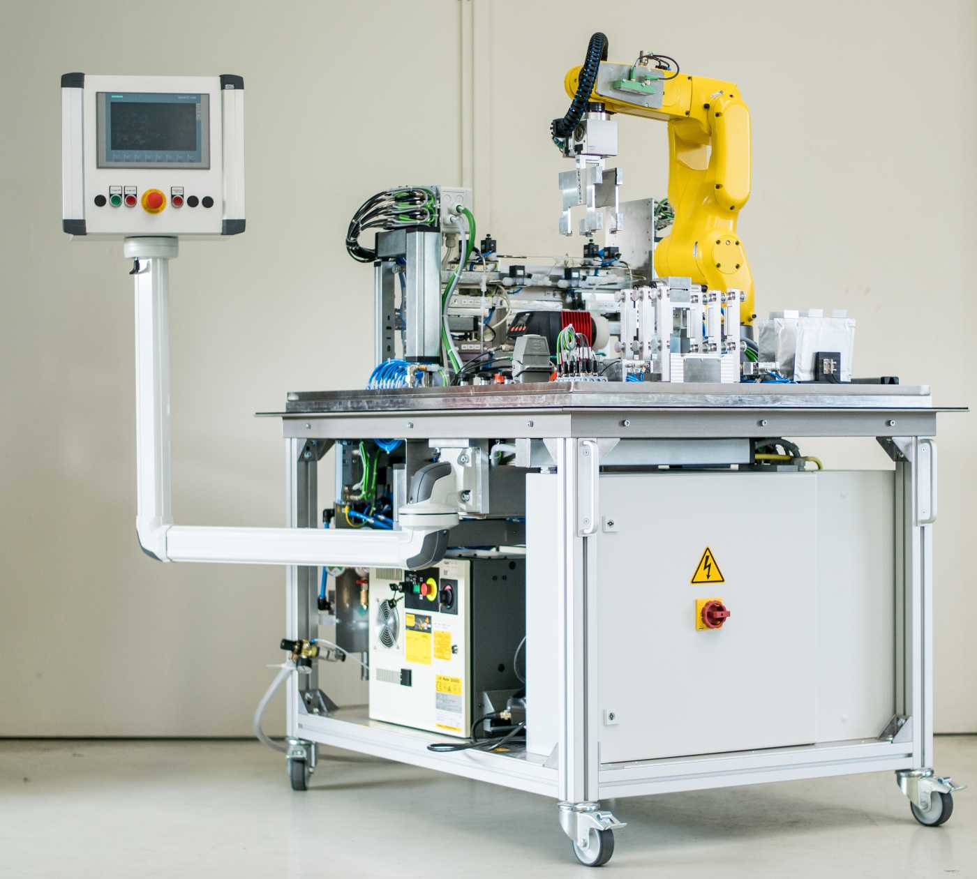 Batteriebefüllmaschine mit IP Pouch Port®-Technologie