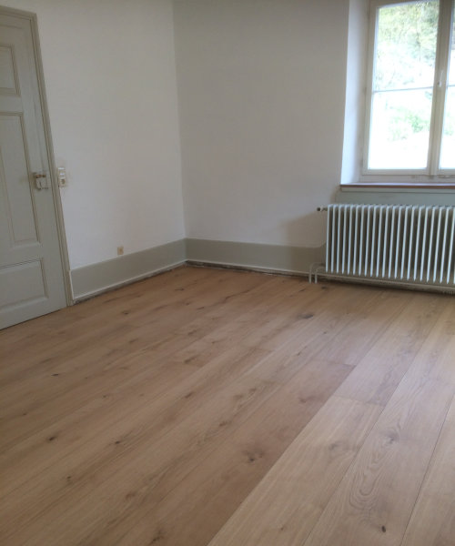 Dielenboden in massiver Eiche