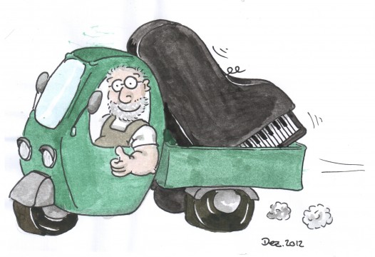 Klavierdoktor unterwegs mit Flügel in der Piaggio Ape