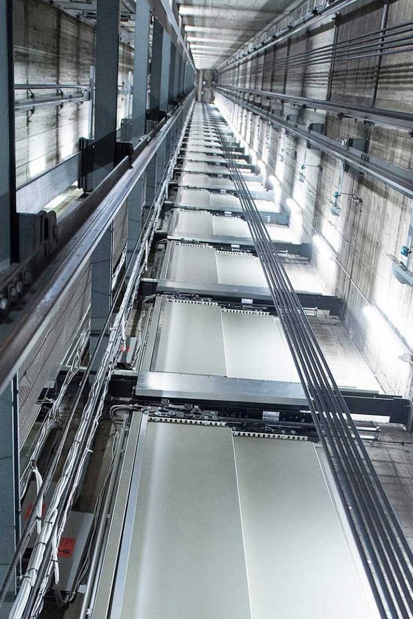 Modernisierte Aufzugsanlage