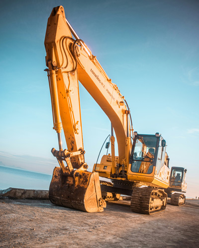 Radabdeckungen und Motorhauben für Baumaschinen