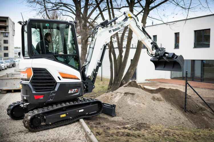 Kompaktbagger Bobcat E27z
