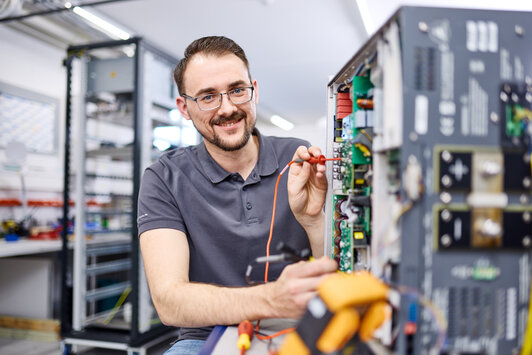 Messung an einer Elektronik-Baugruppe