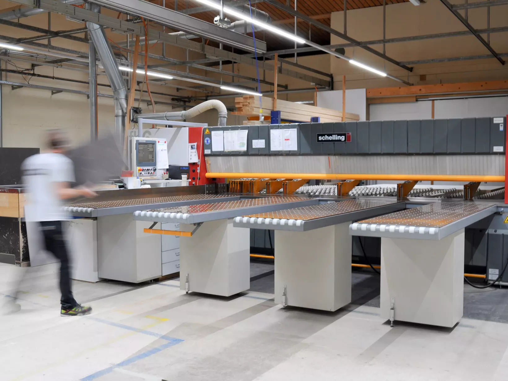 Maschinenpark Türenproduktion