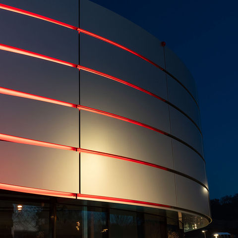 ALUCOBOND®-Fassadenverkleidung Porsche-Zentrum