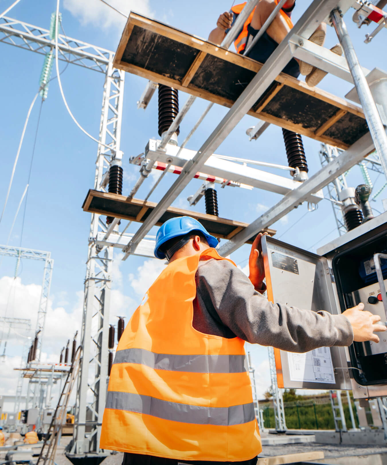 Elektrotechnik: Bauteile und Baugruppen für Energie- und Steuertechnik