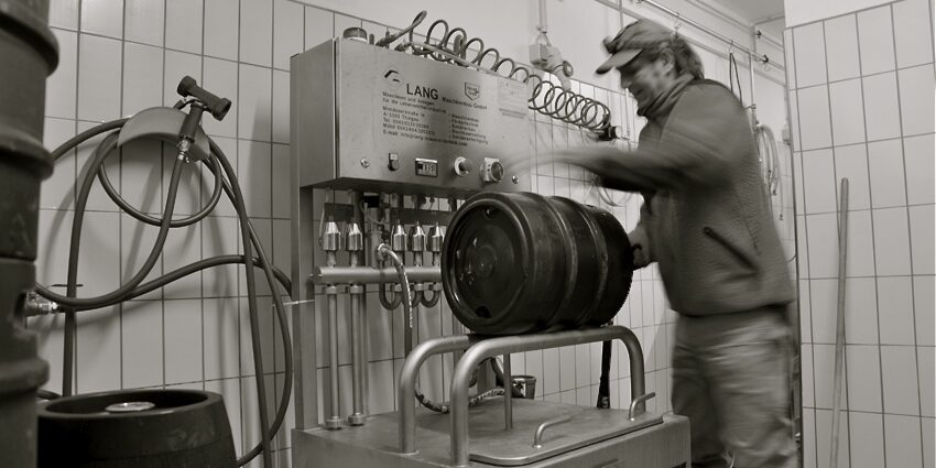 Fasswaschanlage im Reinigungsraum
