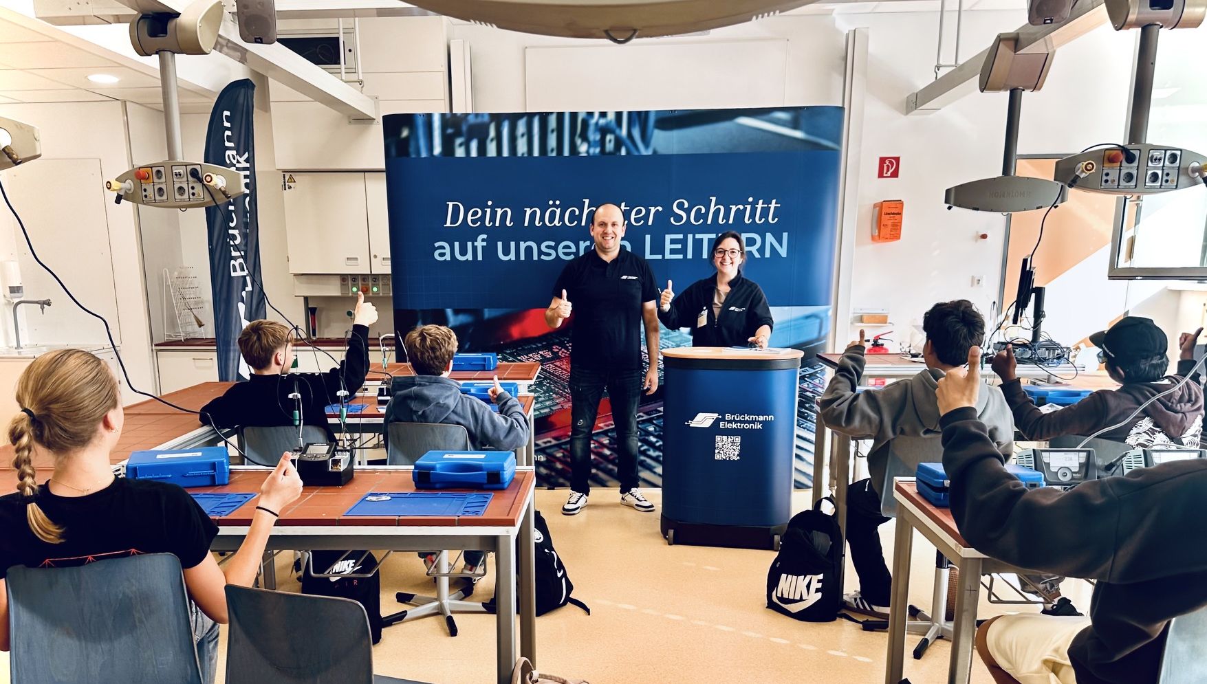 Montage elektronischer Baugruppen