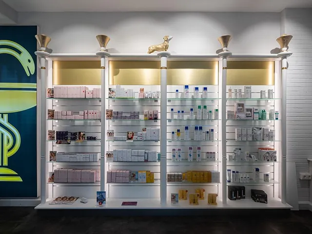 Apothekeneinrichtung