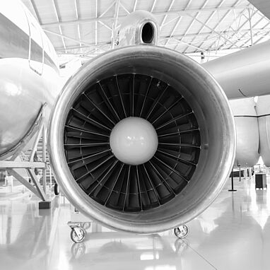 Beratung für Aerospace & Defence, hier Triebwerksfoto