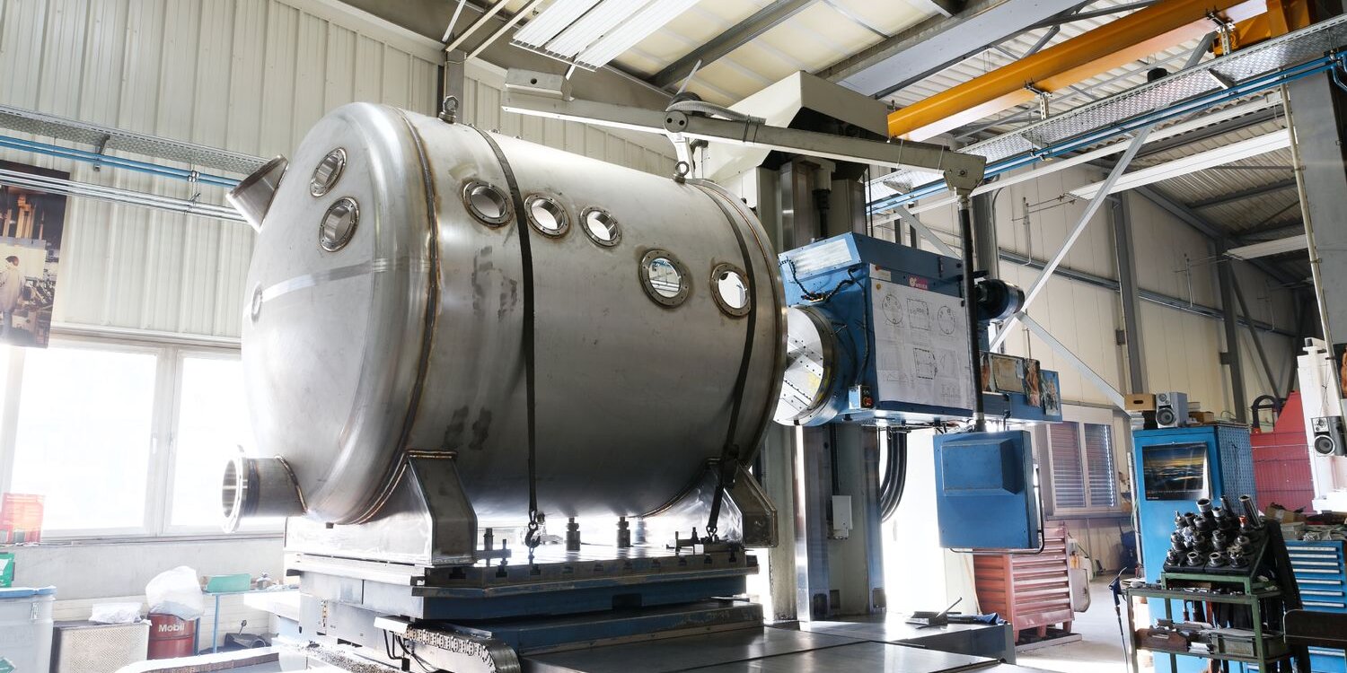 CNC-gefrästes Bauteil auf 5-Achsen Fräs- und Bohrwerk