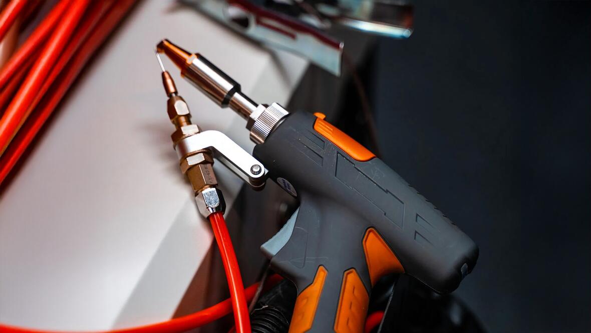 Handheld laser welding gun