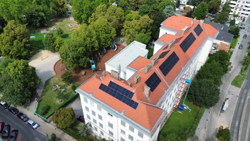 PV-Anlage Schulgebäude Wien (51,9 kWp)