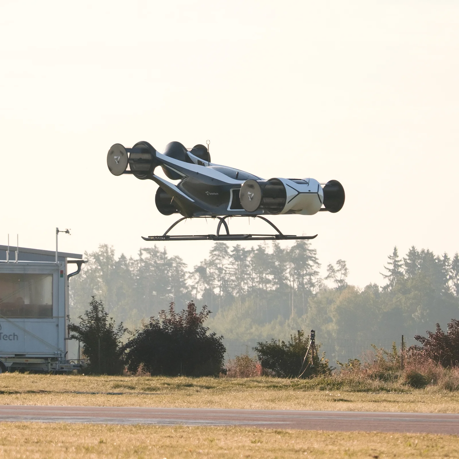 BlackBird Demonstrator mit sechs CycloRotoren