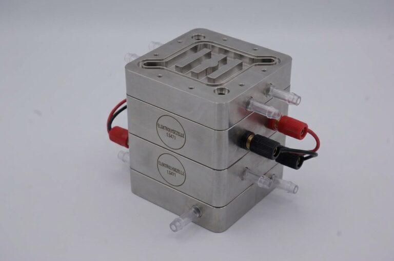 Electrolysis cell made of 1.4571