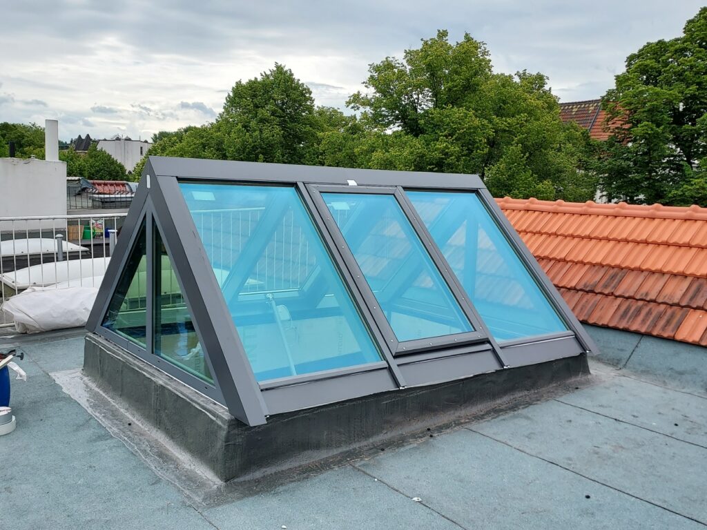 Dachverglasung mit Sonnenschutz