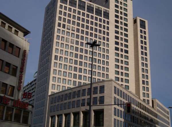 Referenz: Hochhaus in Berlin mit 33 Stockwerken