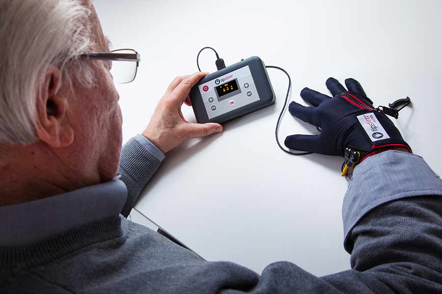 tipstim – Impulsgeber und Handschuh