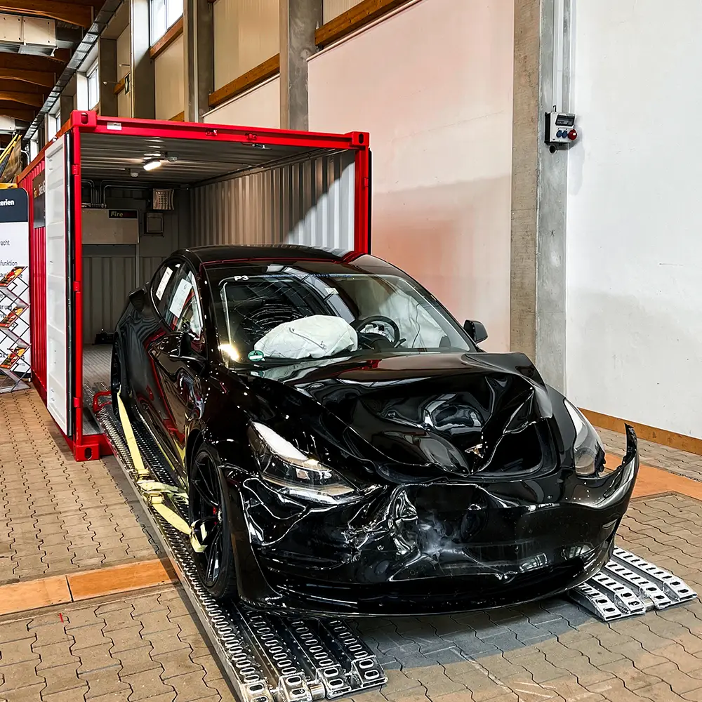 Brandsichere Lagerung von Elektrofahrzeugen