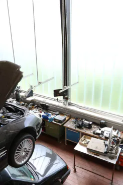Arbeit im Fahrzeug