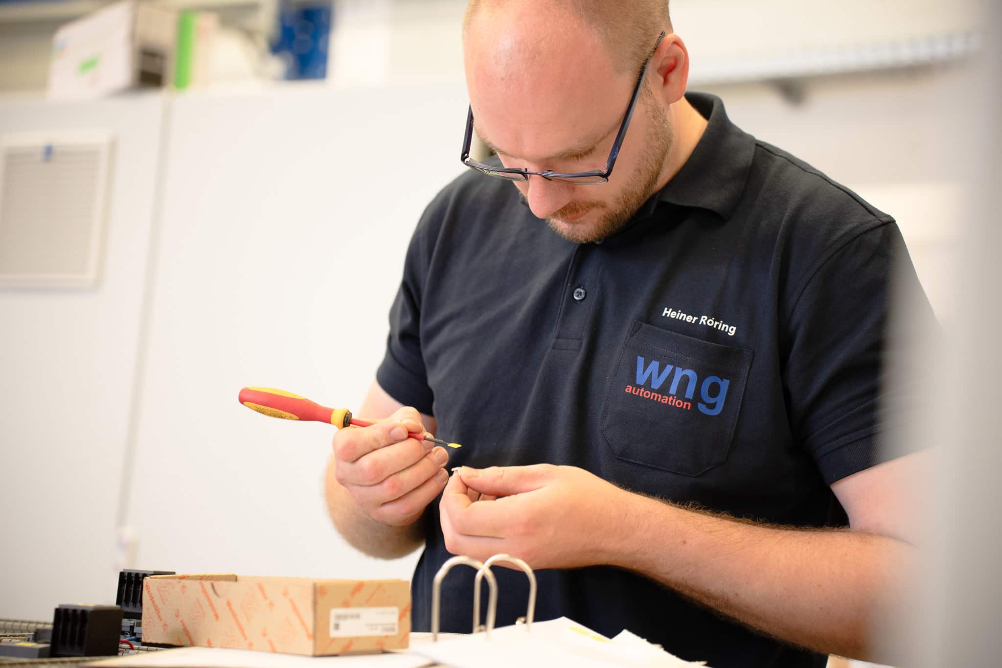 Elektrotechnische Installations- und Servicedienstleistungen