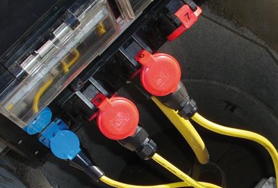 Plug connectors