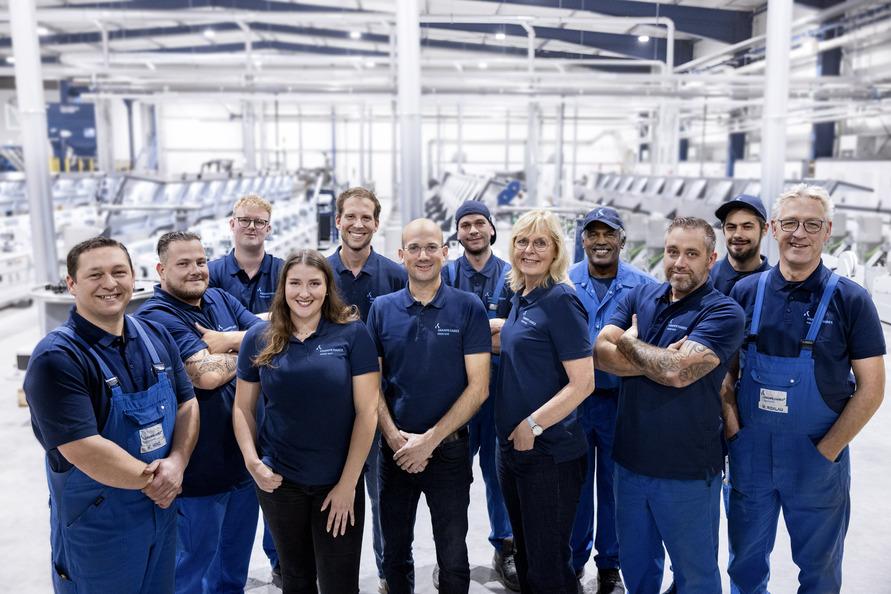 Team an den Produktionsanlagen