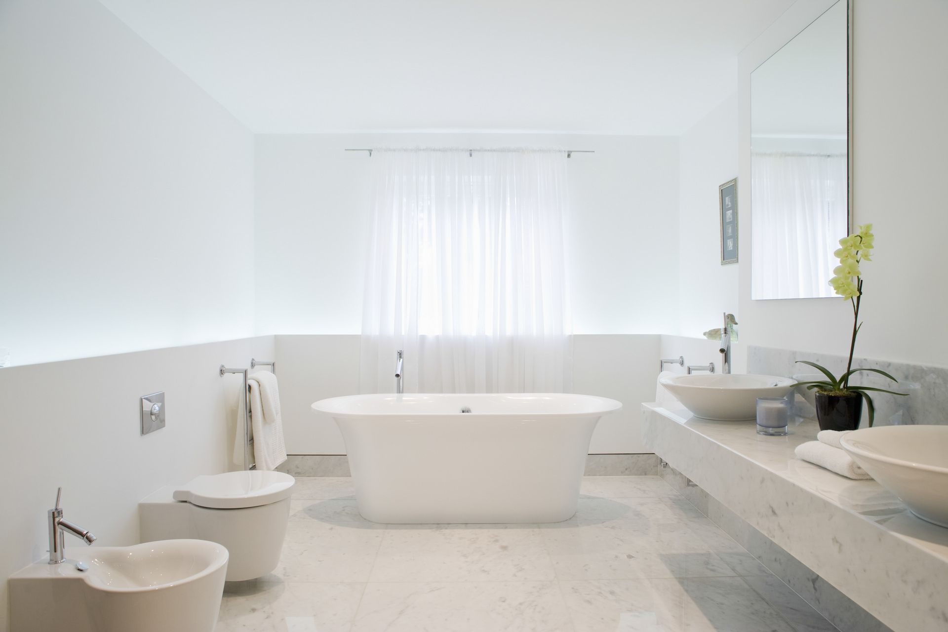 Modernes Badezimmer