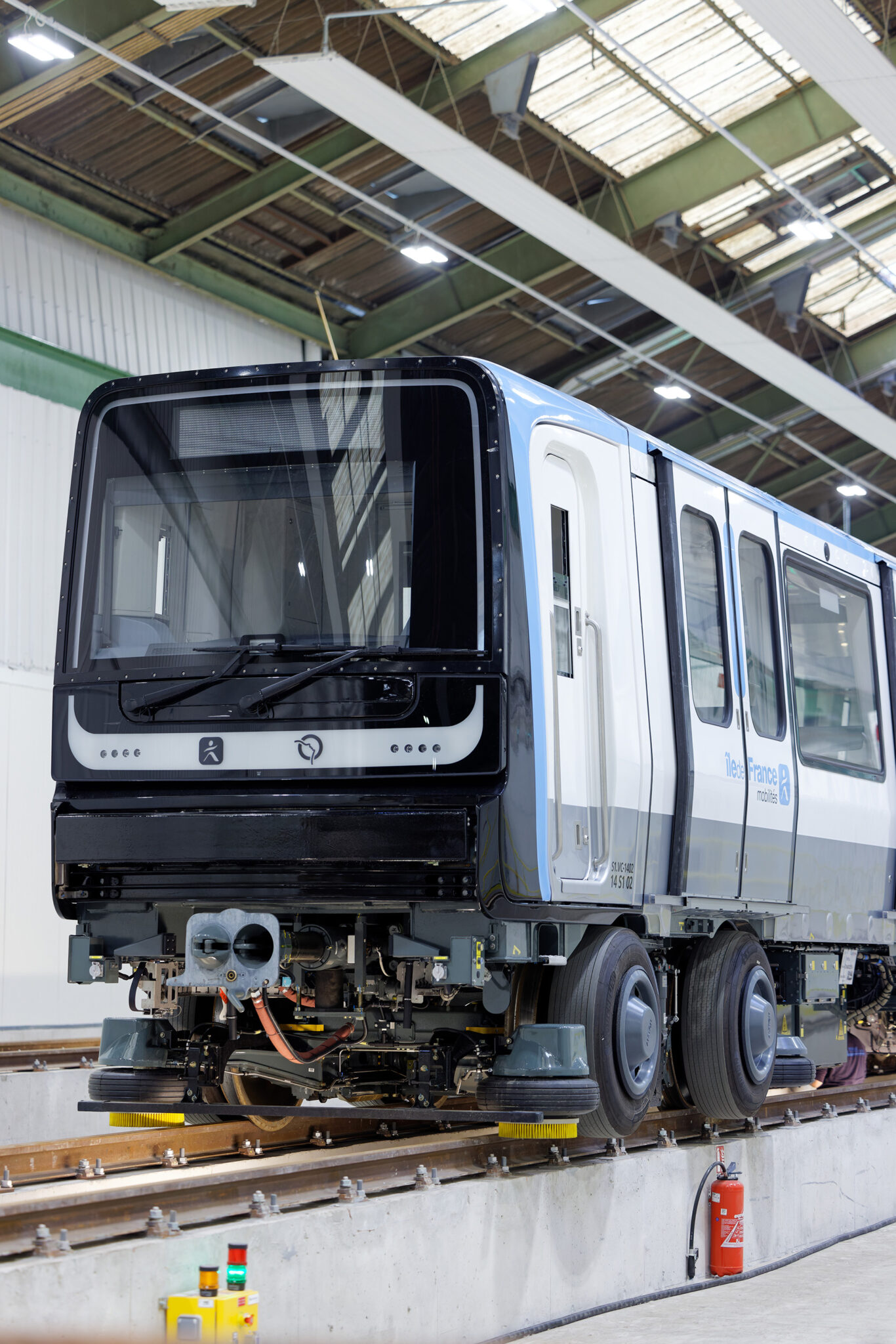 Steuer- und Türsteuerungslösung Metro MP14