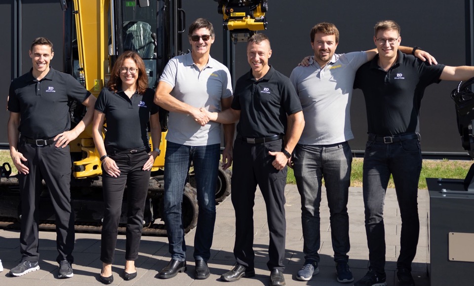 Teams von ZD Solution und engcon besiegeln die Partnerschaft