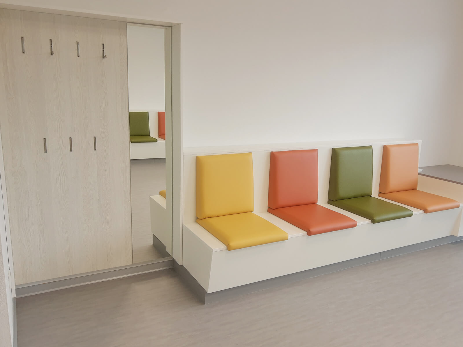 Wartezimmer-Einrichtung