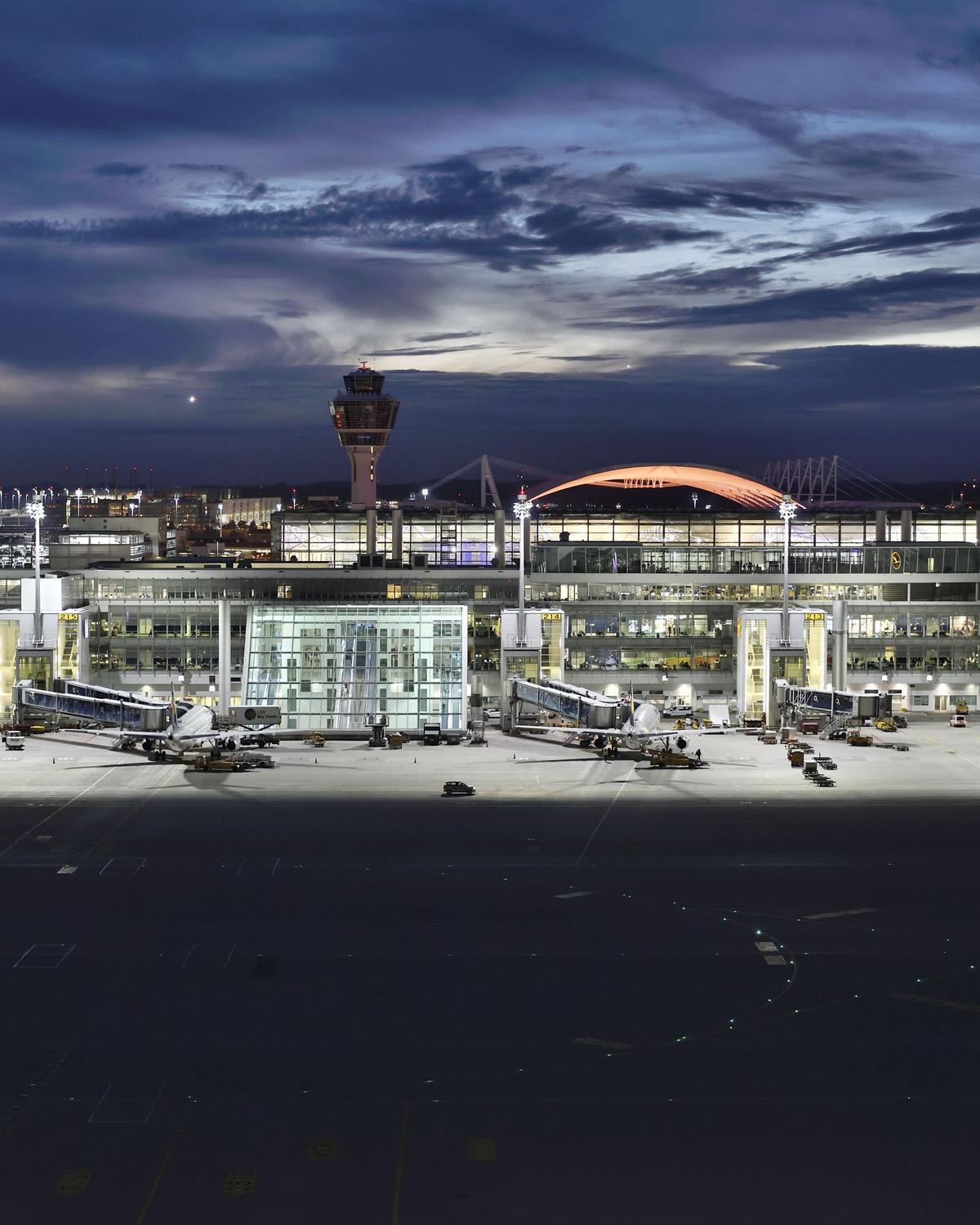 Flughafen München, Rampenbeleuchtung