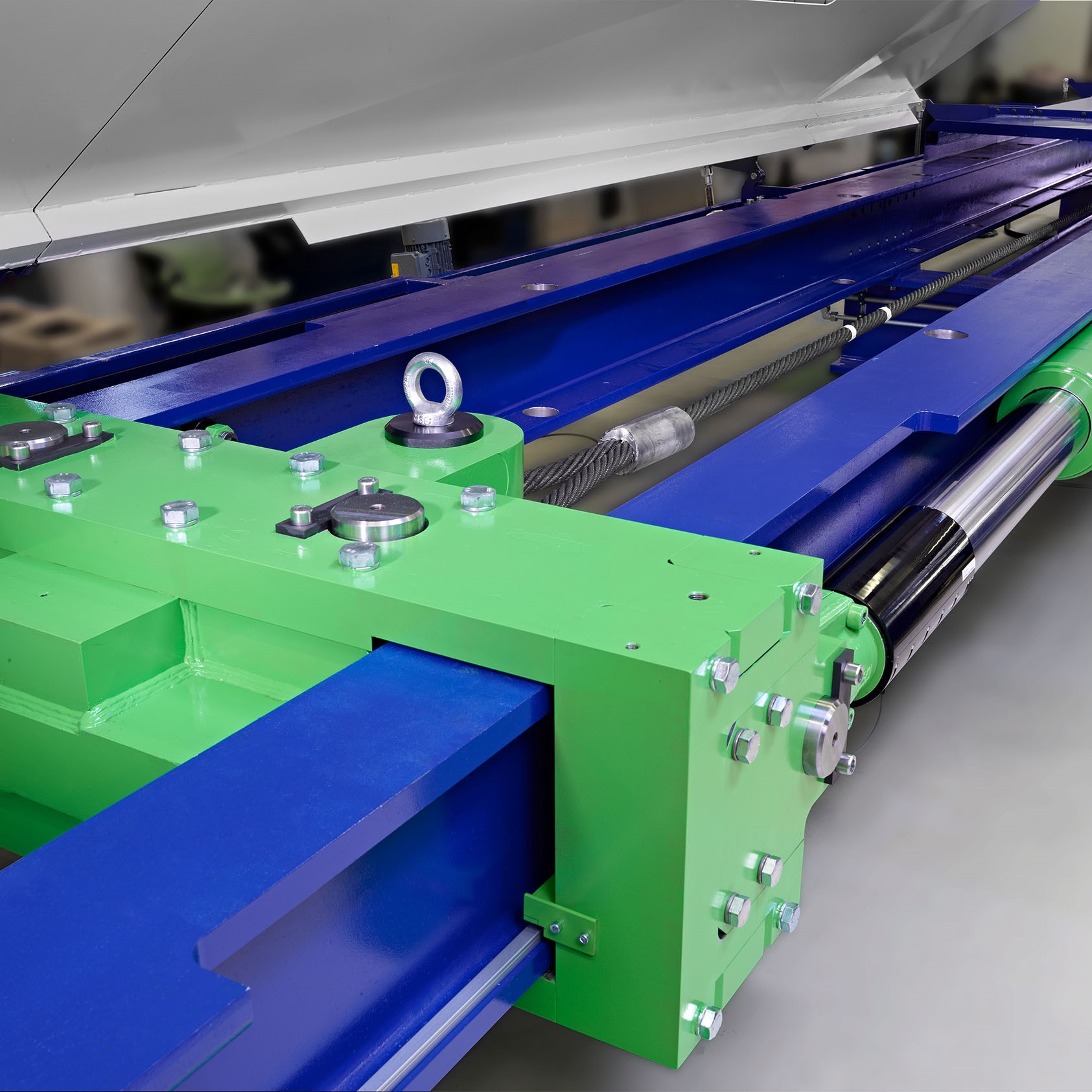 Seilprüfung auf Horizontalprüfmaschine 2500 kN