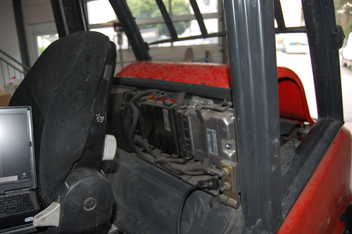Forklift service and maintenance