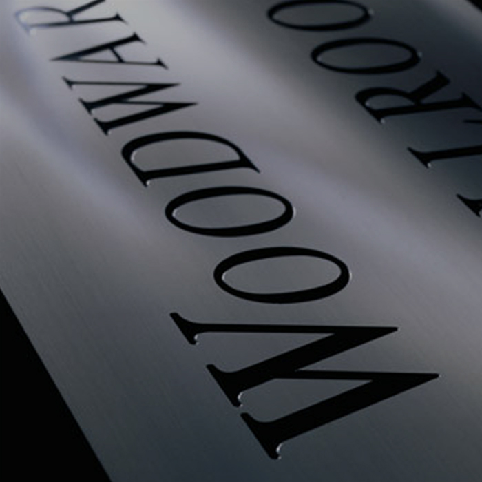 Metallschilder (Kundenprojekt Woodward)