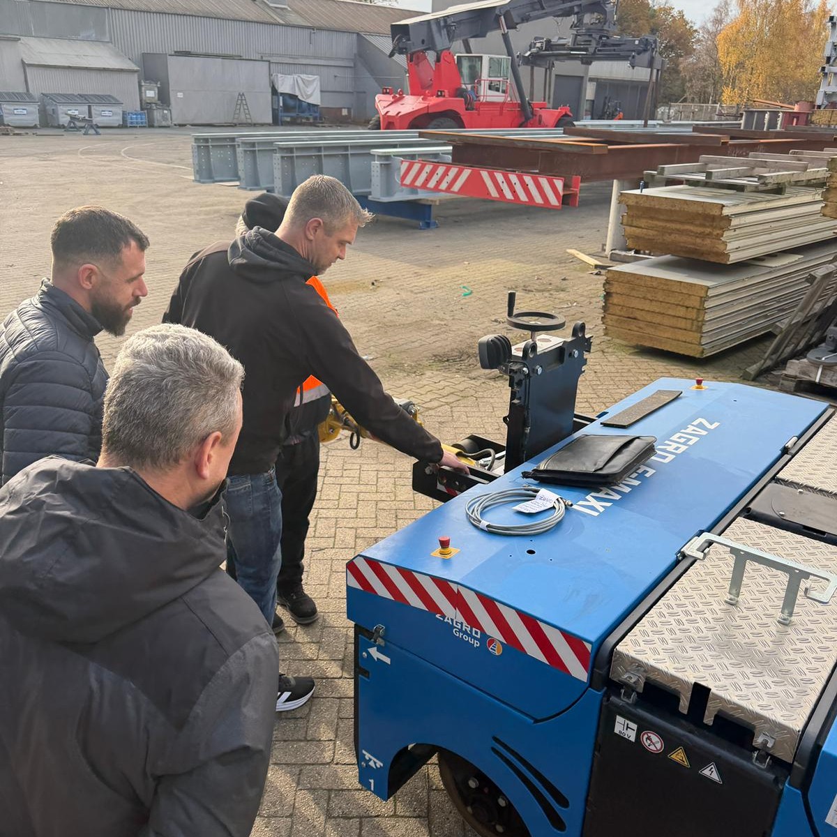 Assembly at the ICE depot Dortmund-Hafen