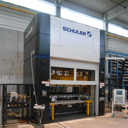 Servo-Komponenten für automobile Sondermaschinen