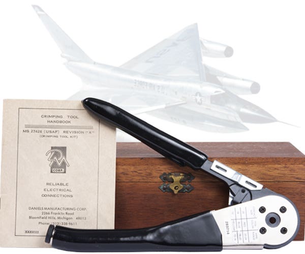 Historisches Werkzeugfoto mit B-58 Bomber