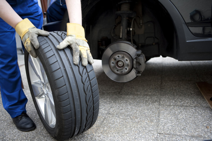 Kfz-Service in der Werkstatt