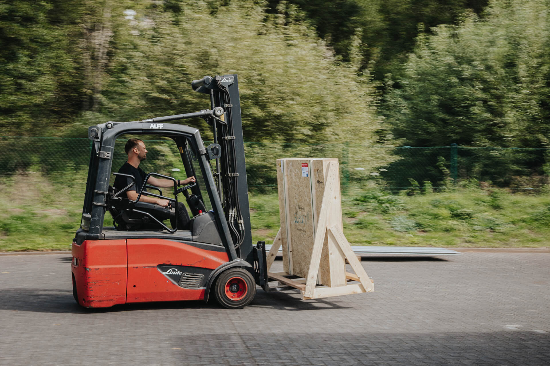 Logistik: Gabelstapler-Transport