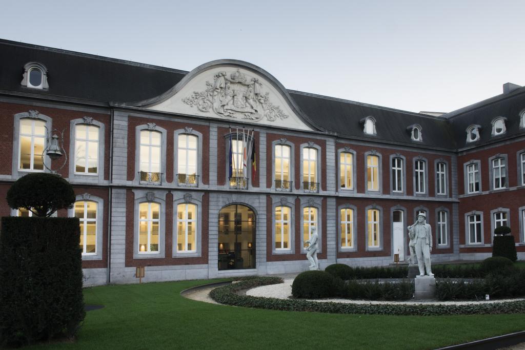 Château John Cockerill, Gruppensitz Seraing