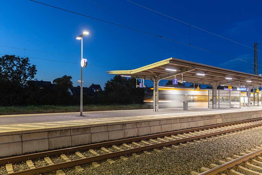 New LED lighting for the Beckum-Neubeckum station platform
